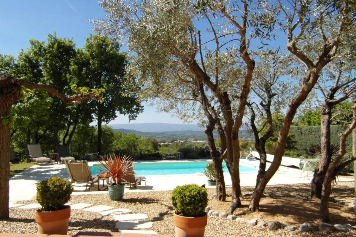 Gite L'Escapade Saint-Saturnin-lès-Apt Exterior photo